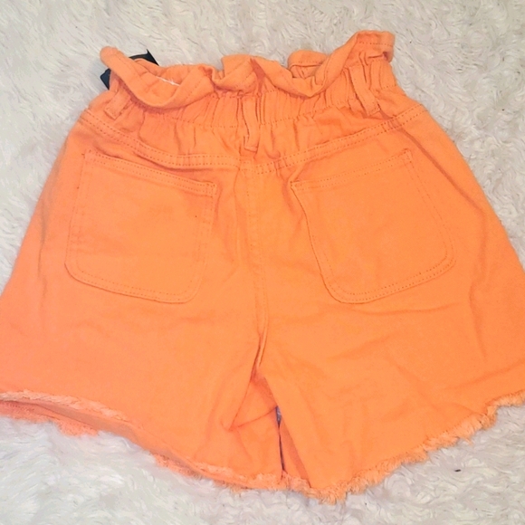 Shorts - Picture 3 of 3